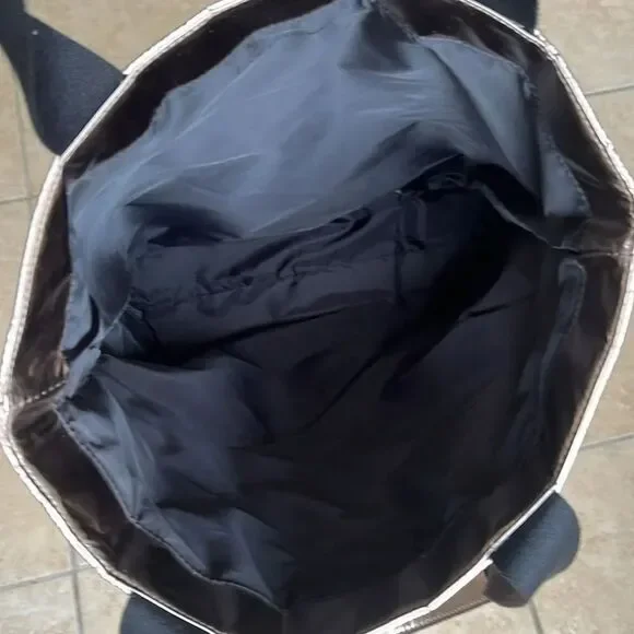 Victoria's Secret Rose Gold Black Metallic Foil Quilted Open Tote Weekend Bag - Picture 6 of 6